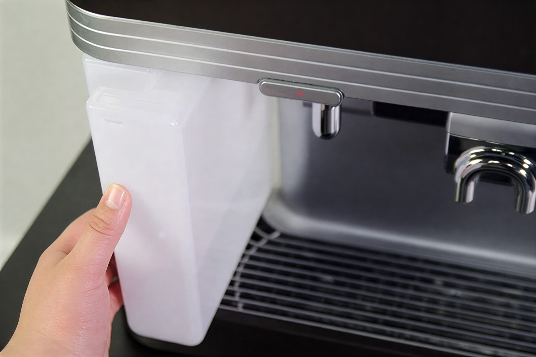 NO stap 1 Promesso-De watertank ontbreekt